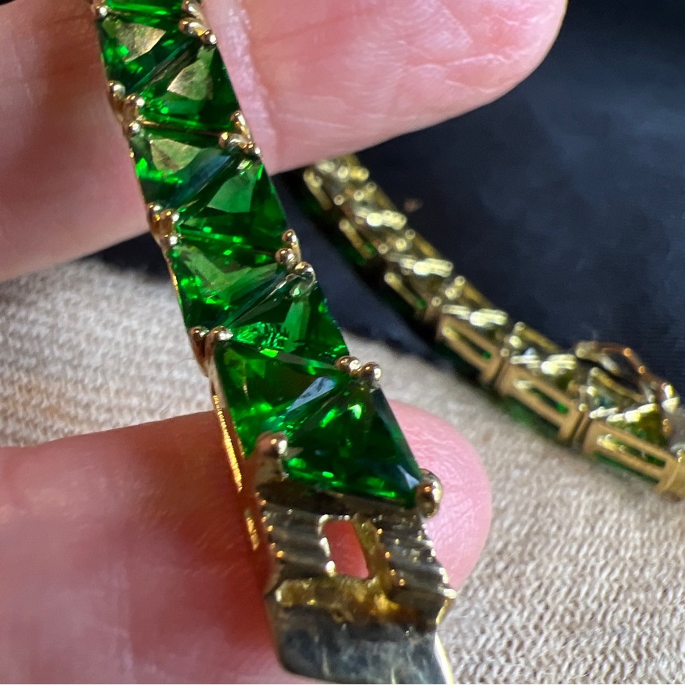 926 sterling silver green Cz trillion triangle cut vermeil gold bracelet - Picture 6 of 9